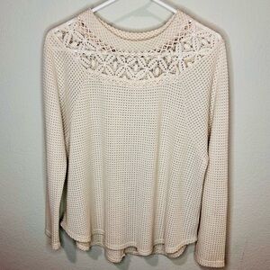 Maurices Women's Waffle Knit Top.  Cream Colored.  Size Large.
